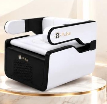 Fauteuil B-Pulse blanc et noir pour une séance habillée